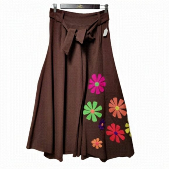 Capris Cotton Culottes, Wide Leg Capri Pants with colorful Floral Applique-NEW - Picture 1 of 12